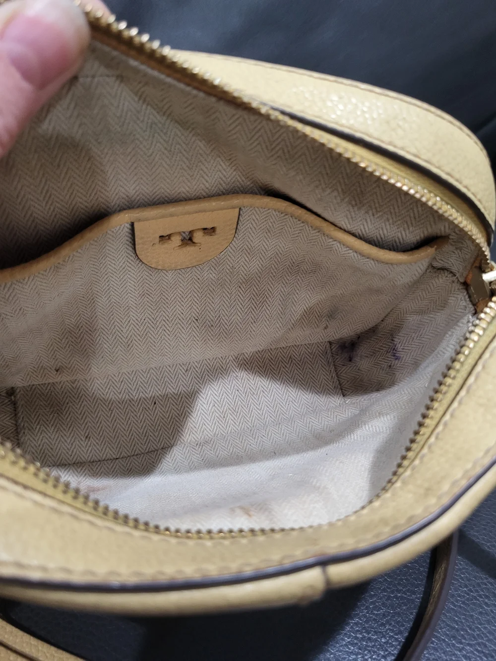 Tory Burch Mcgraw Camera Bag Pebbled Leather Crossbody in Yellow